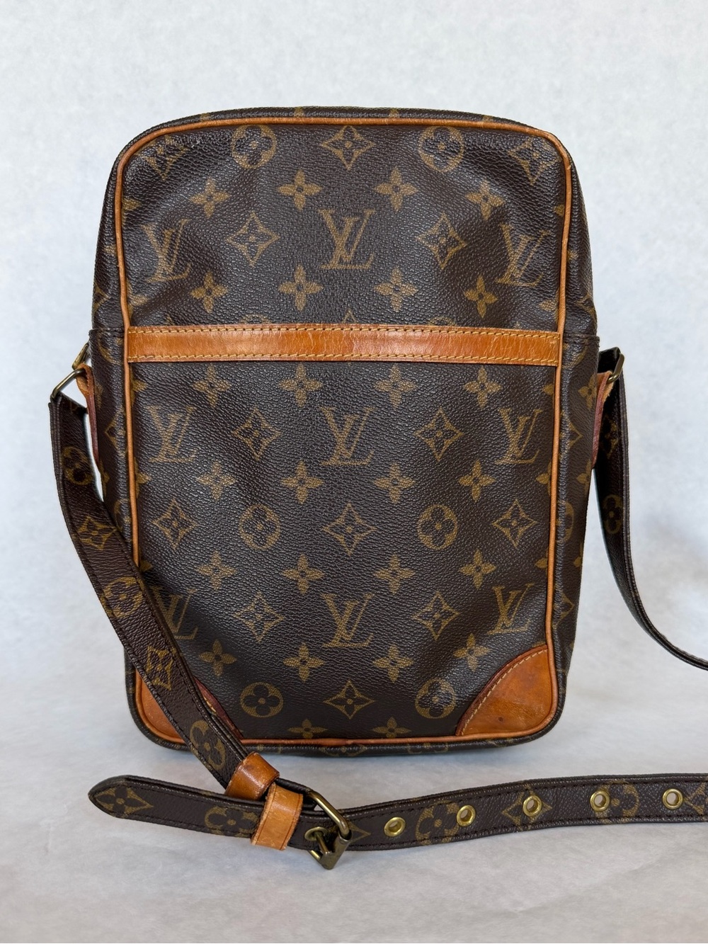 Vintage Louis Vuitton Danube GM Monogram Crossbody Messenger Bag